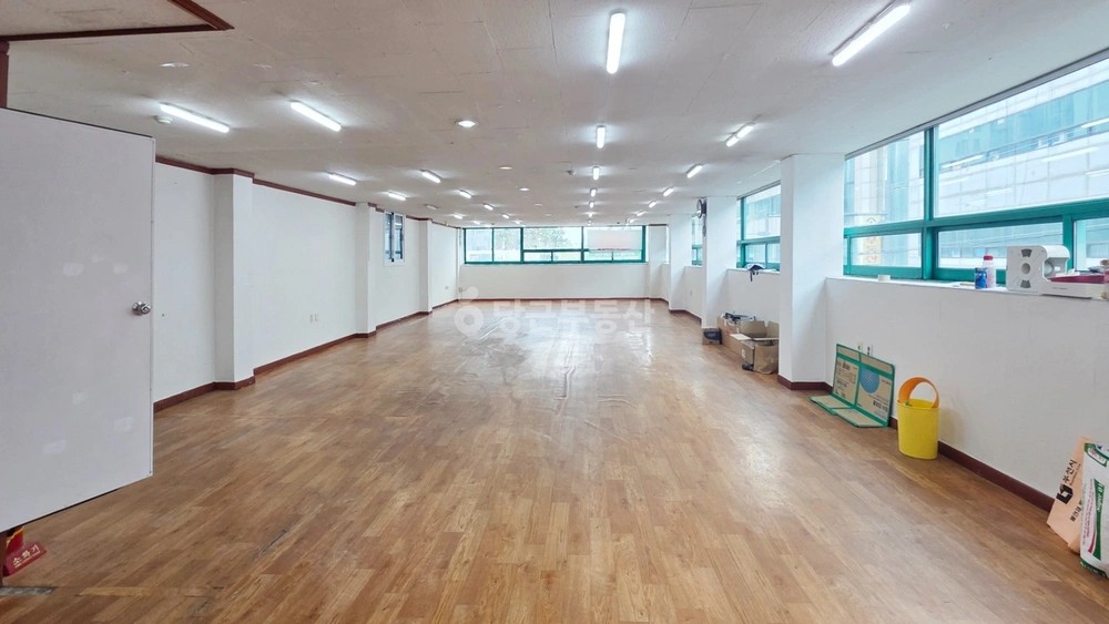 경기도 부천시 소사구 송내동 상가 사진 1