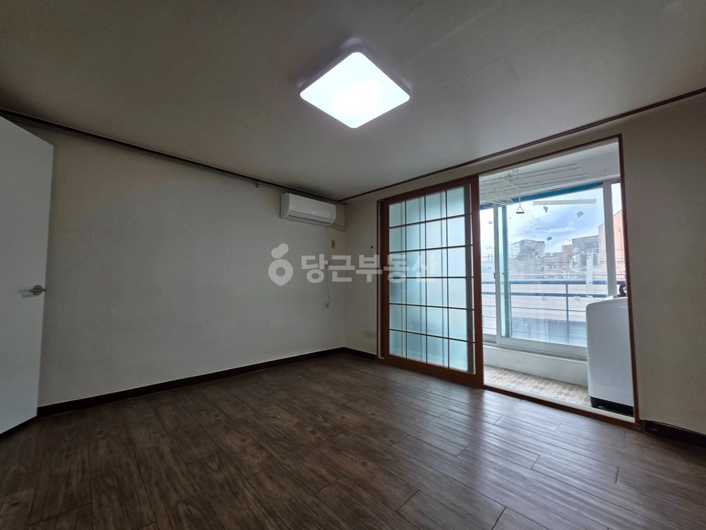 대전광역시 서구 탄방동 원룸 사진 1