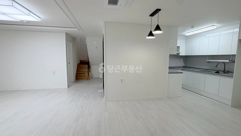 충청남도 천안시 서북구 성성동 빌라(투룸 이상) 사진 1