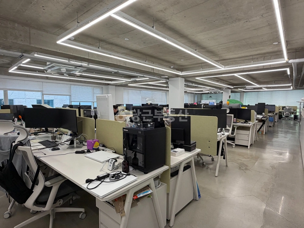 서울특별시 강남구 논현동 사무실 사진 1