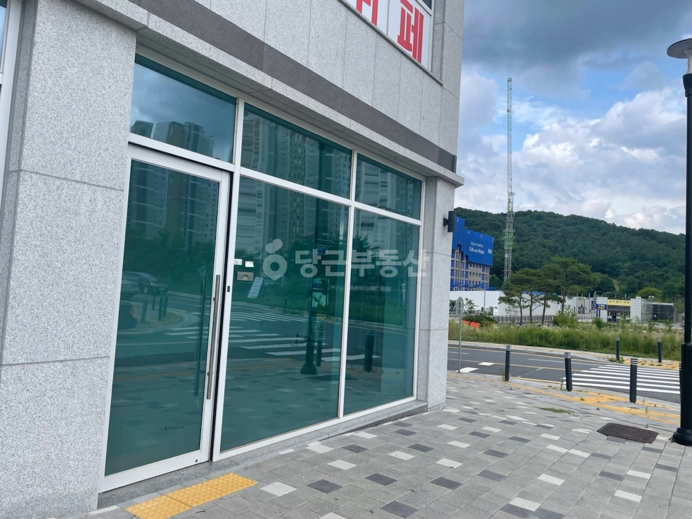 대전광역시 유성구 둔곡동 상가 사진 1