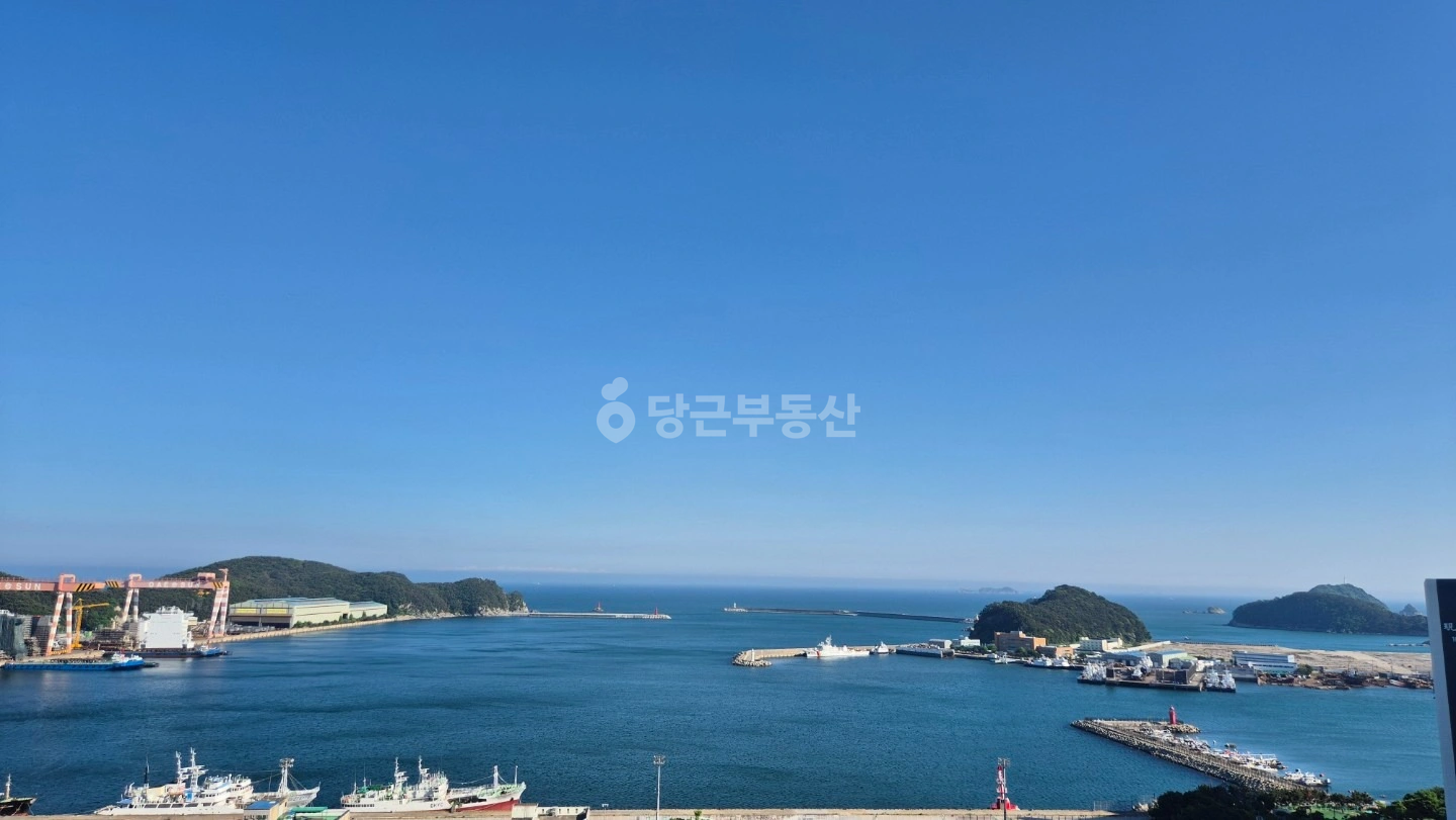 부산광역시 사하구 다대동 아파트 사진 1