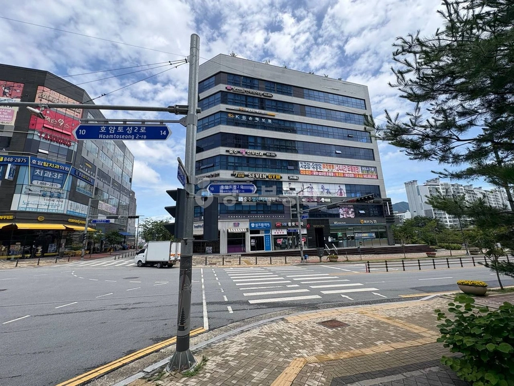 충청북도 충주시 호암동 상가 사진 1