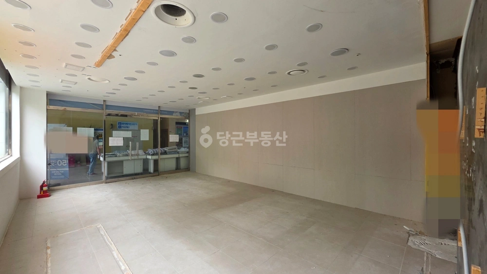 대전광역시 서구 탄방동 상가 사진 1