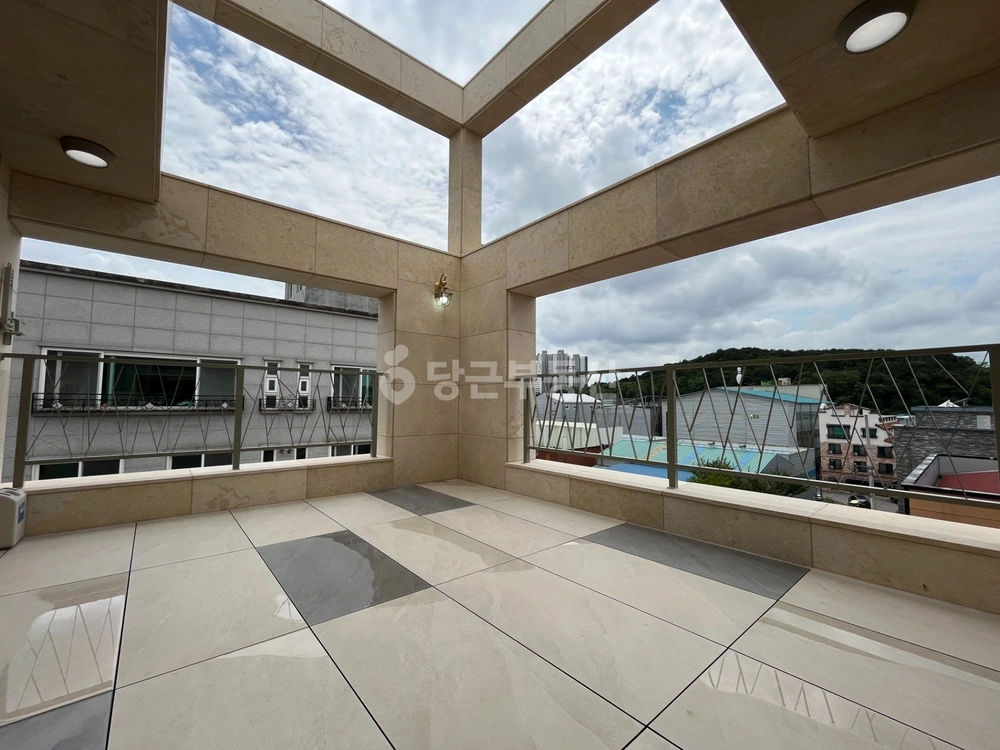 충청북도 청주시 흥덕구 봉명동 빌라(투룸 이상) 사진 1
