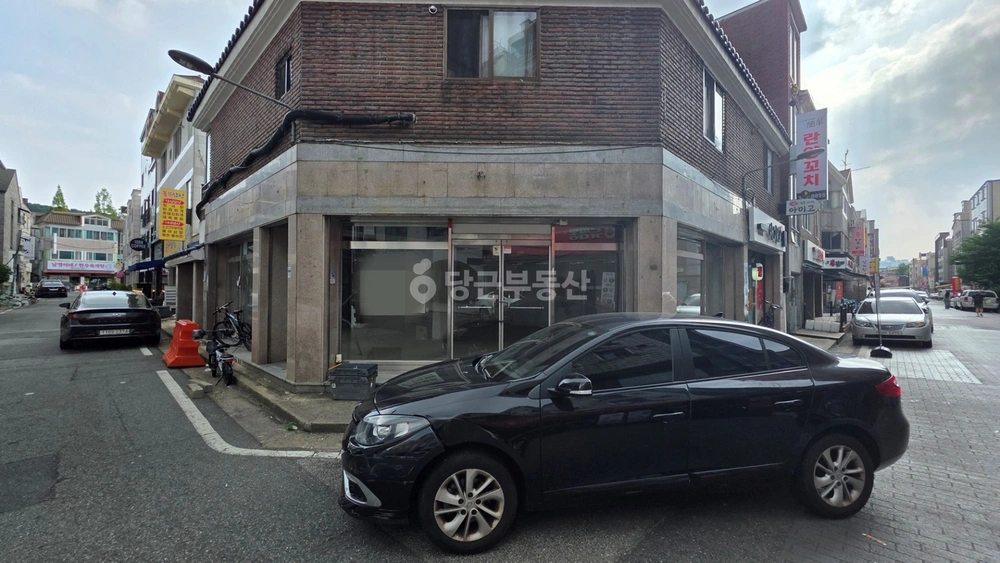 대전광역시 서구 월평동 상가 사진 1