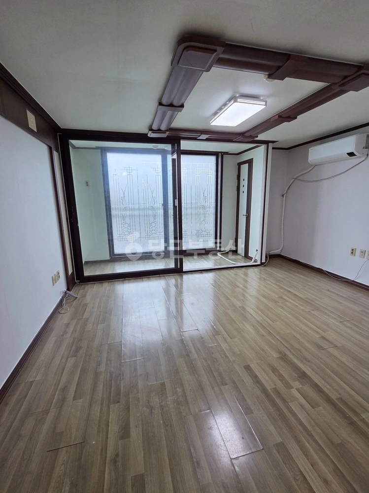 충청북도 충주시 금가면 아파트 사진 1