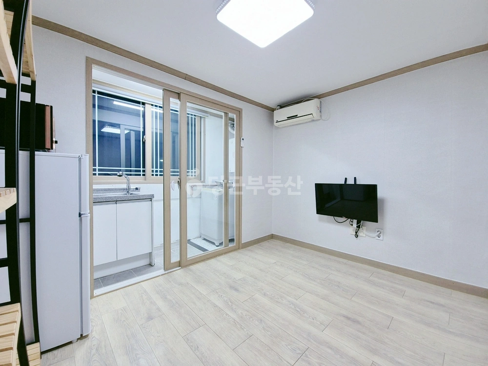 전남광주통합특별시 광산구 장덕동 원룸 사진 1