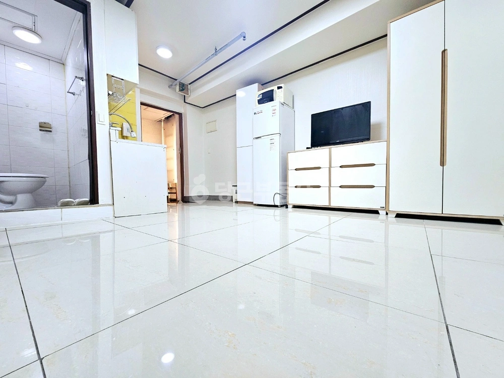 서울특별시 강남구 역삼동 원룸 사진 1