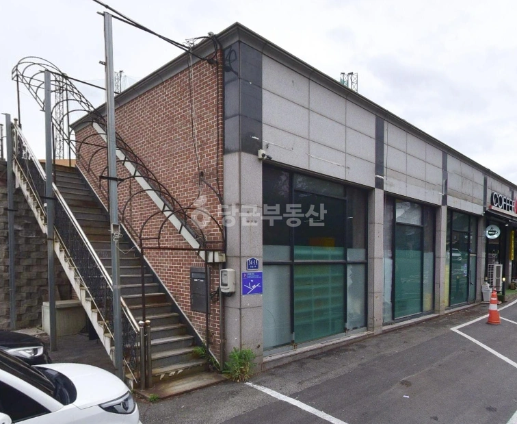 충청남도 천안시 서북구 백석동 상가 사진 1