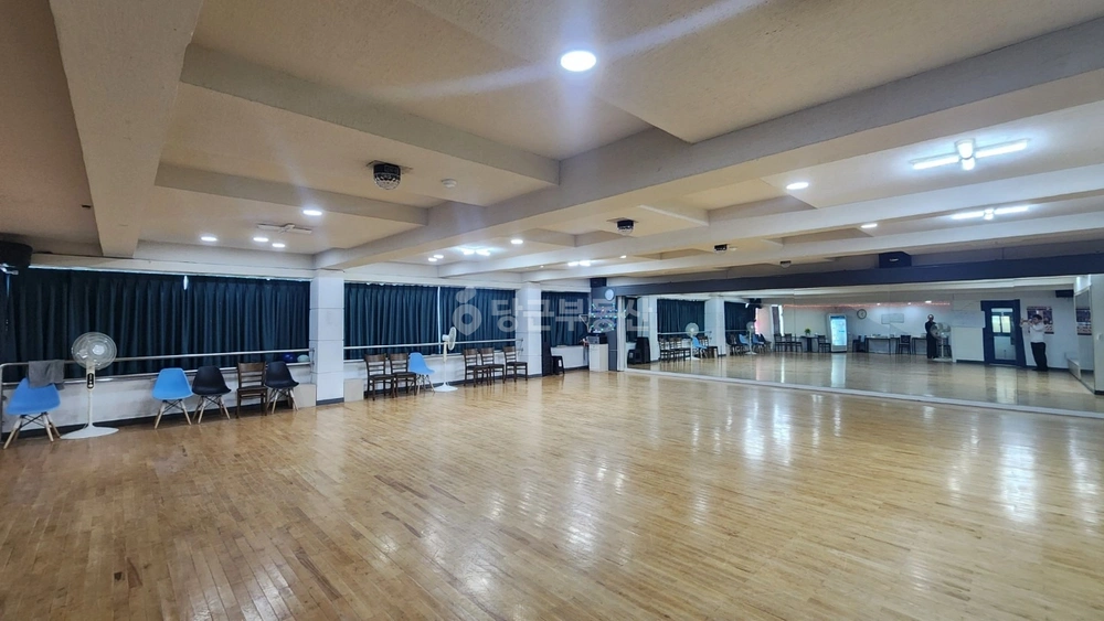 부산광역시 남구 대연동 상가 사진 1