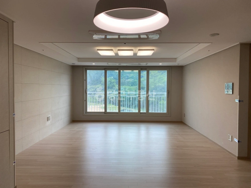 전남광주통합특별시 북구 연제동 아파트 사진 1
