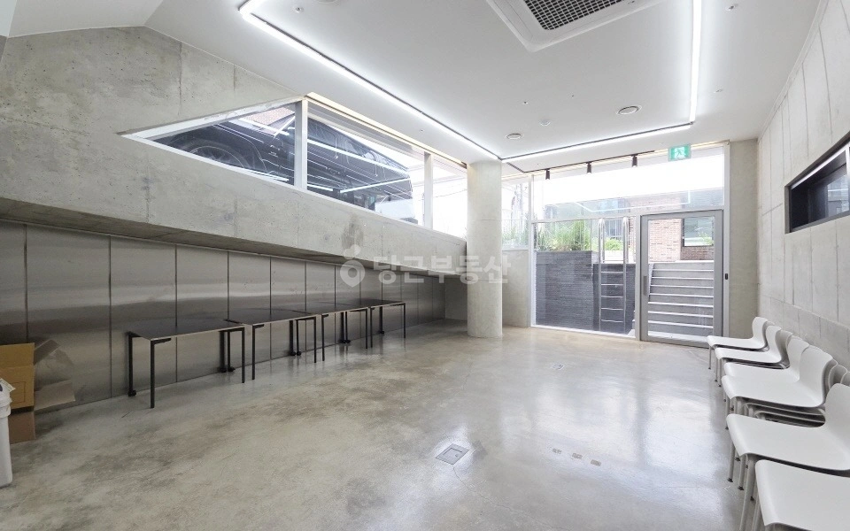 서울특별시 강남구 논현동 사무실 사진 1