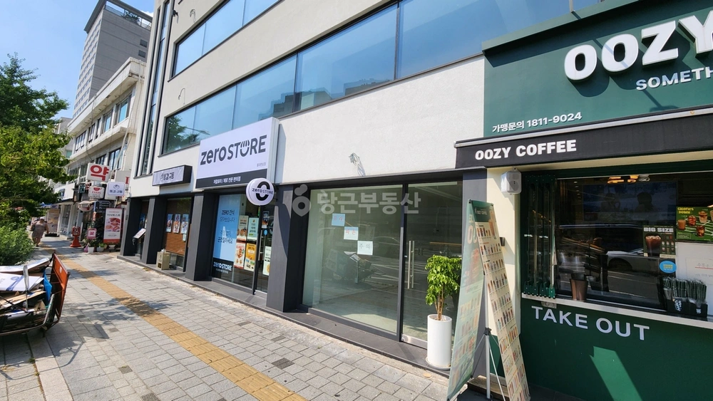 서울특별시 서대문구 창천동 상가 사진 1