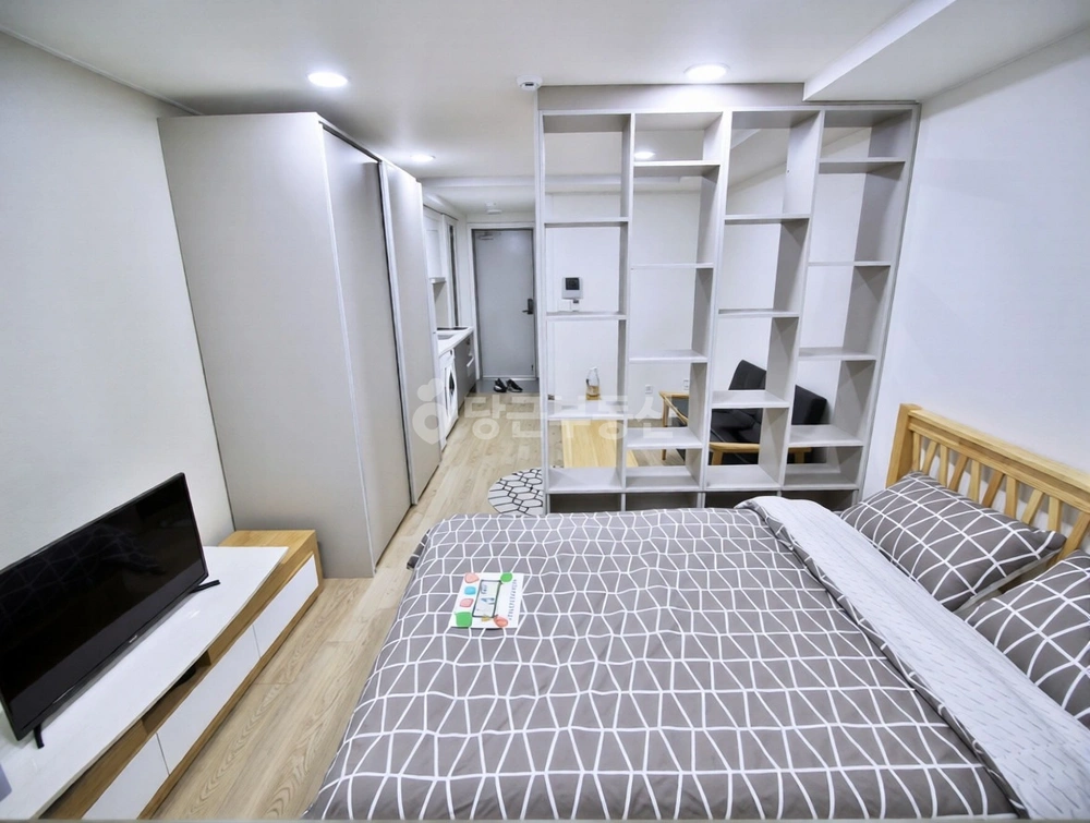 서울특별시 강남구 역삼동 원룸 사진 1