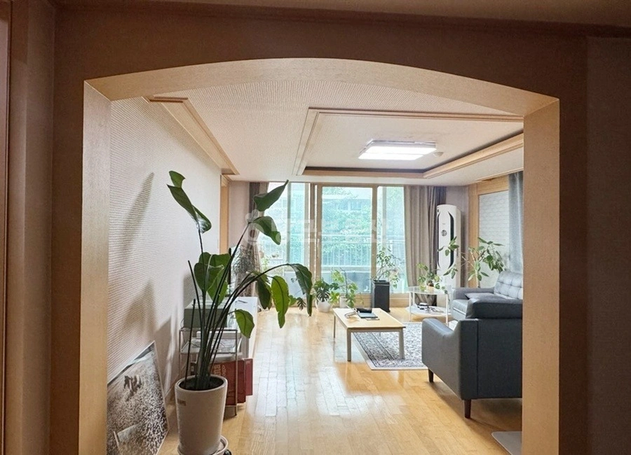 서울특별시 강남구 신사동 아파트 사진 1