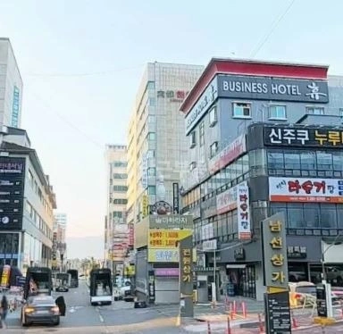경상남도 창원시 성산구 중앙동 상가 사진 1