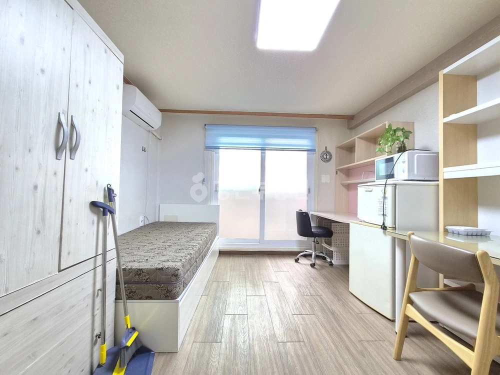 부산광역시 금정구 장전동 원룸 사진 1