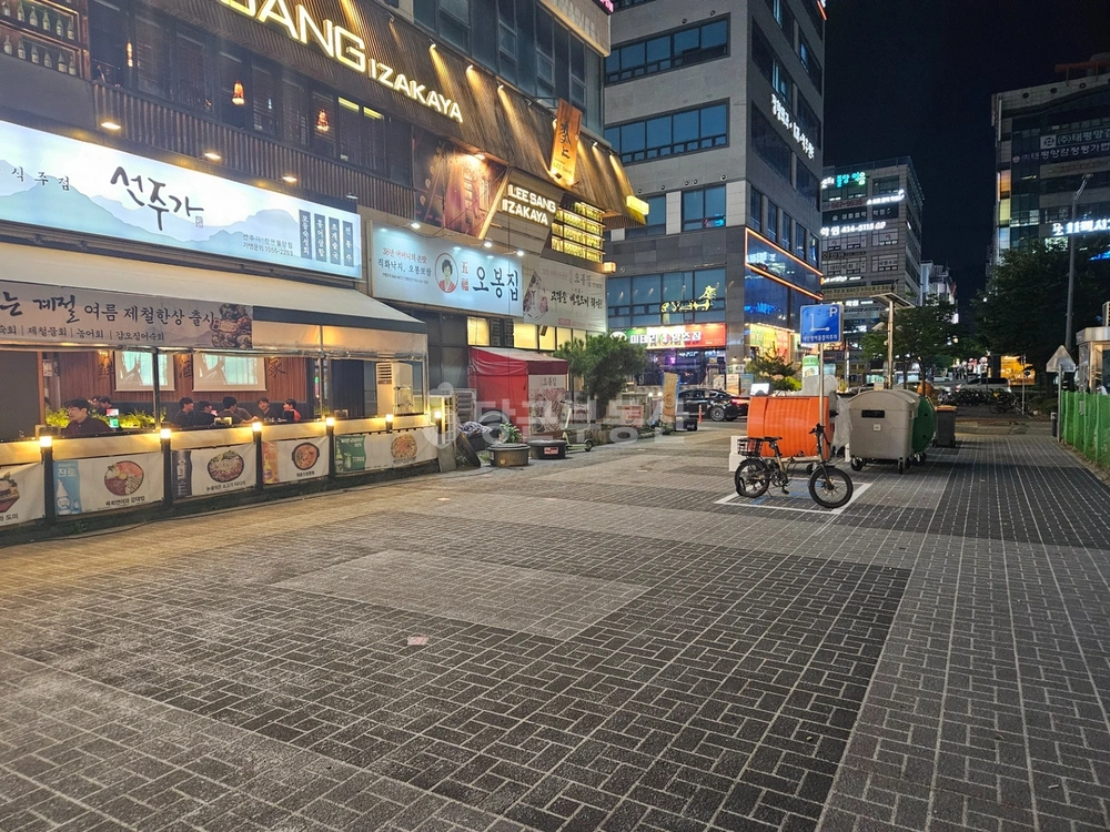 충청남도 천안시 서북구 불당동 상가 사진 1