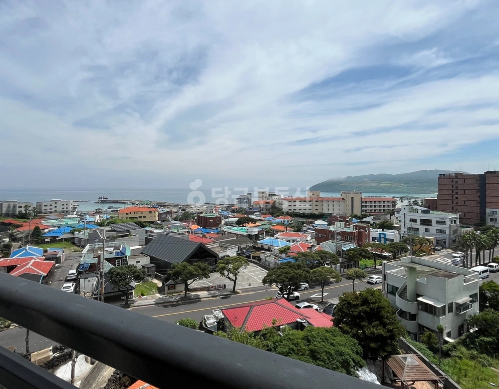 제주특별자치도 제주시 조천읍 아파트 사진 1