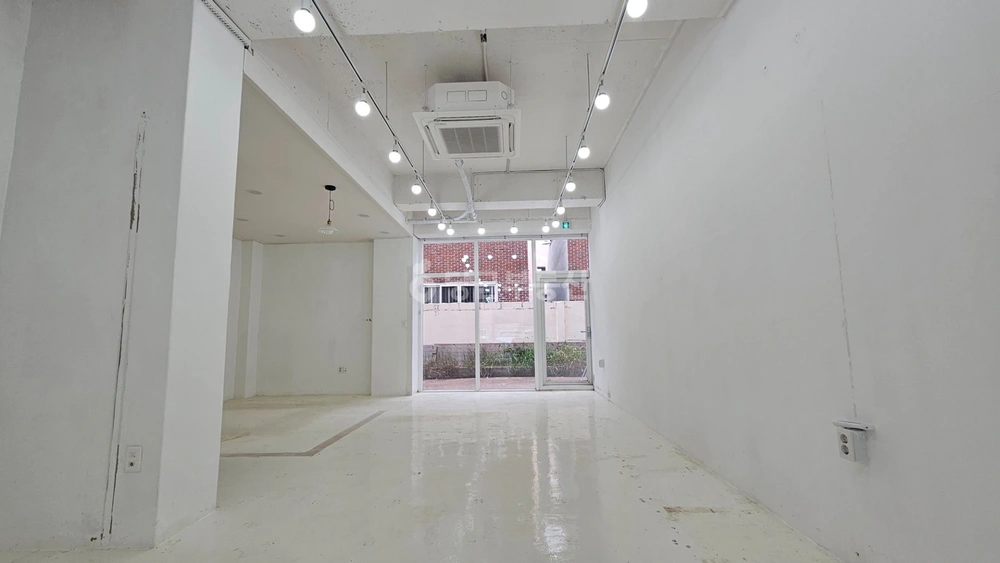 대구광역시 수성구 두산동 상가 사진 1