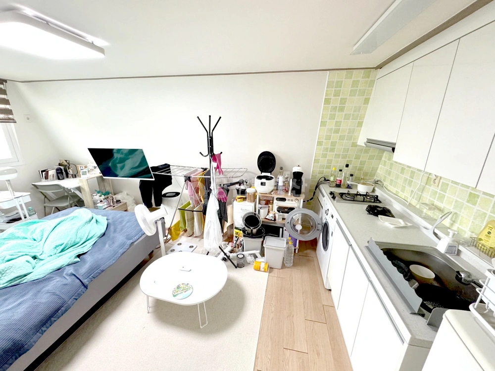 서울특별시 강남구 논현동 원룸 사진 1