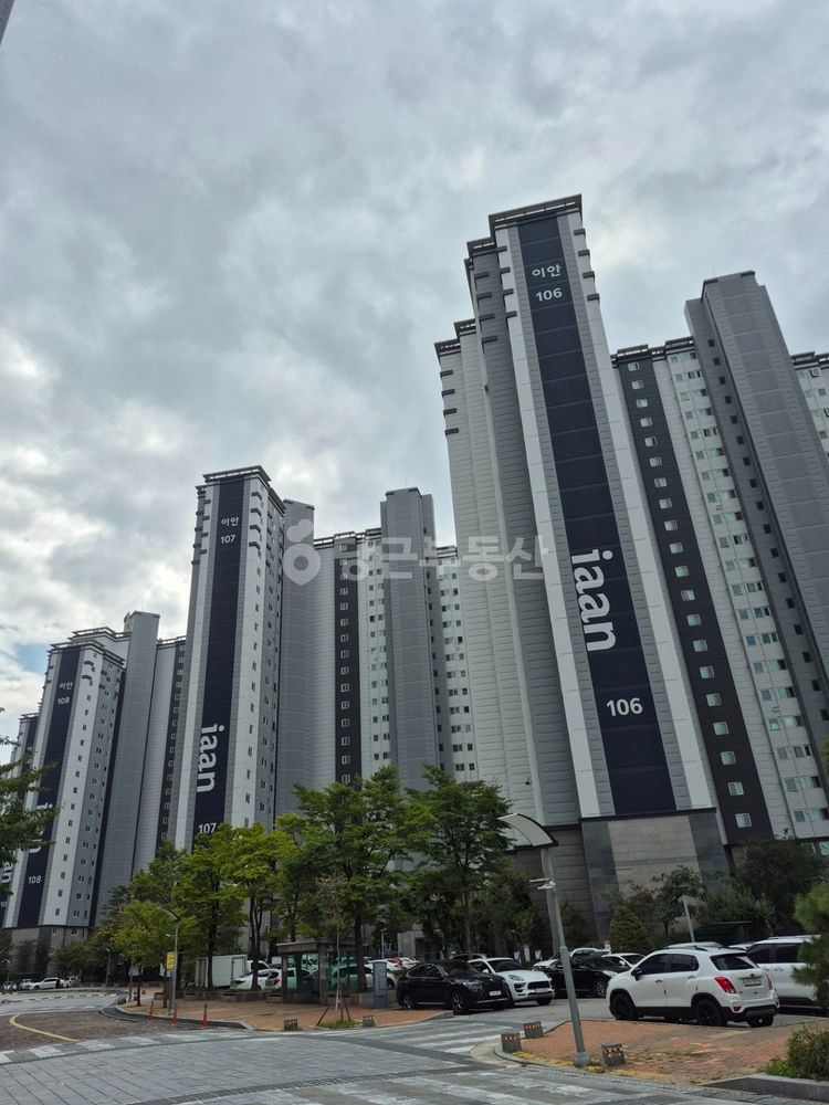 충청남도 천안시 서북구 두정동 아파트 사진 1