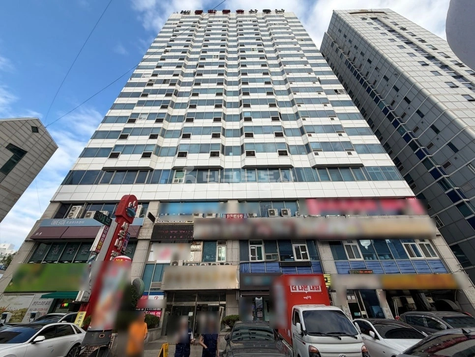 대전광역시 유성구 봉명동 상가 사진 1