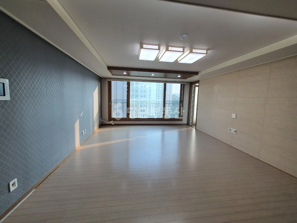 울산광역시 중구 유곡동 아파트 사진 1