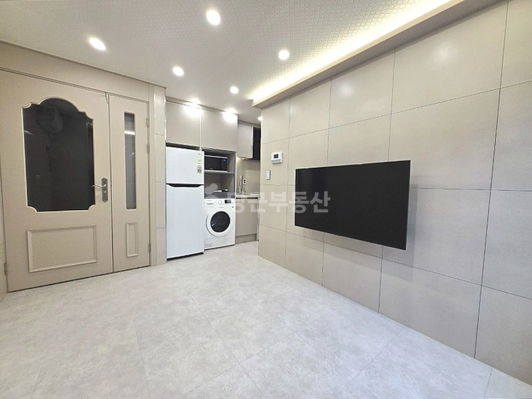 대전광역시 서구 탄방동 원룸 사진 1