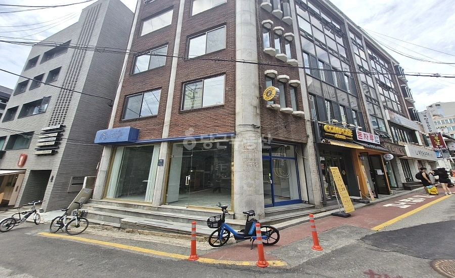 서울특별시 서초구 잠원동 상가 사진 1