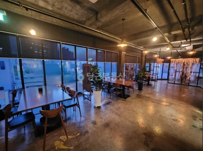 울산광역시 남구 달동 상가 사진 1