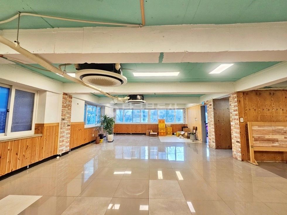 서울특별시 마포구 서교동 상가 사진 1