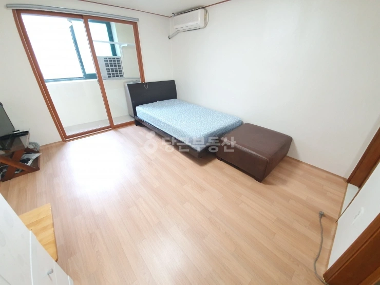 대전광역시 서구 둔산동 원룸 사진 1
