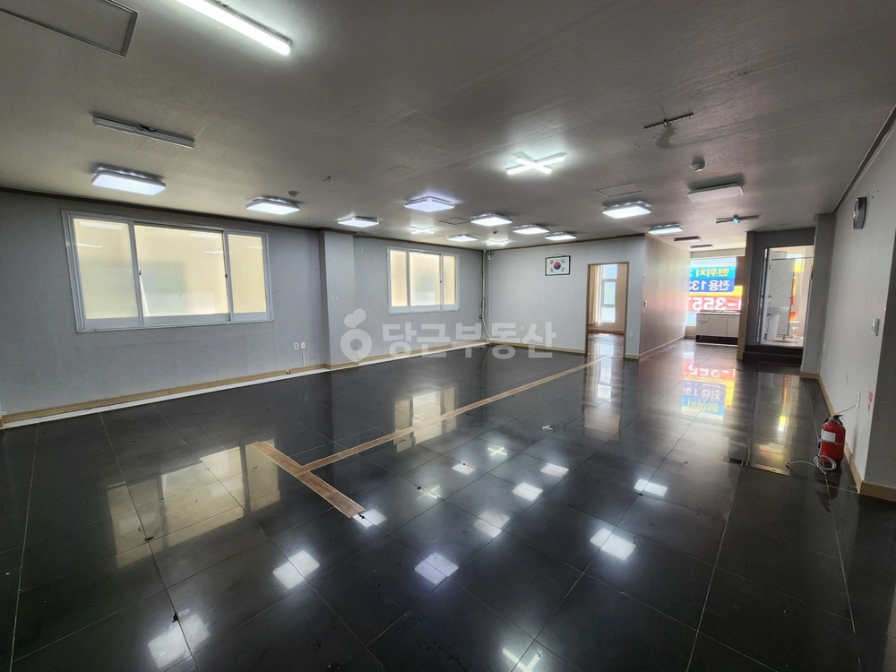 부산광역시 부산진구 연지동 상가 사진 1