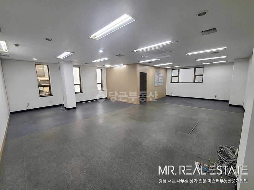 서울특별시 강남구 역삼동 사무실 사진 1