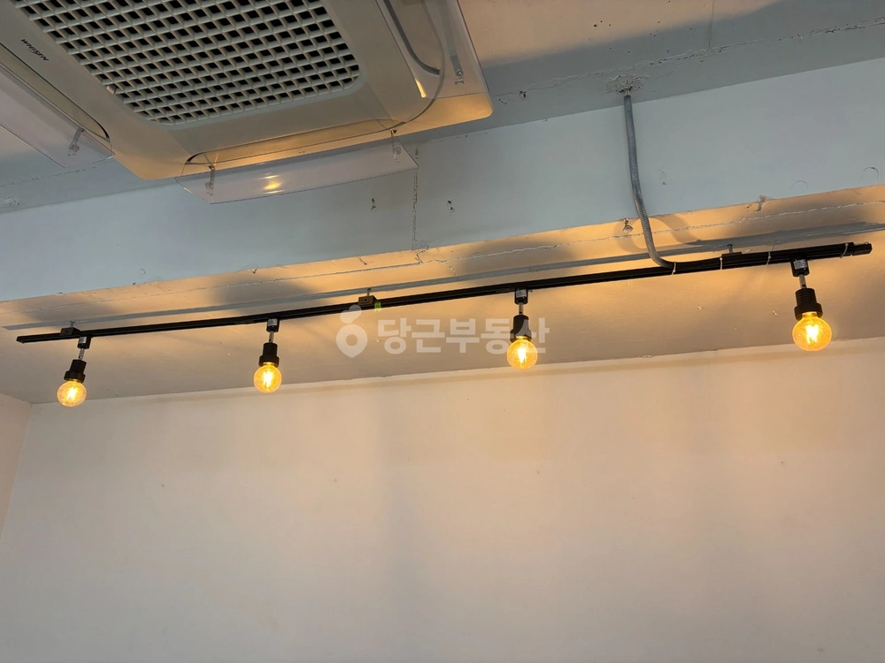 경기도 수원시 팔달구 인계동 상가 사진 1