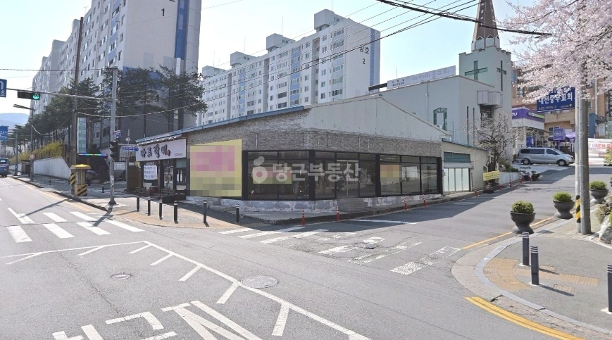 대전광역시 대덕구 비래동 상가 사진 1