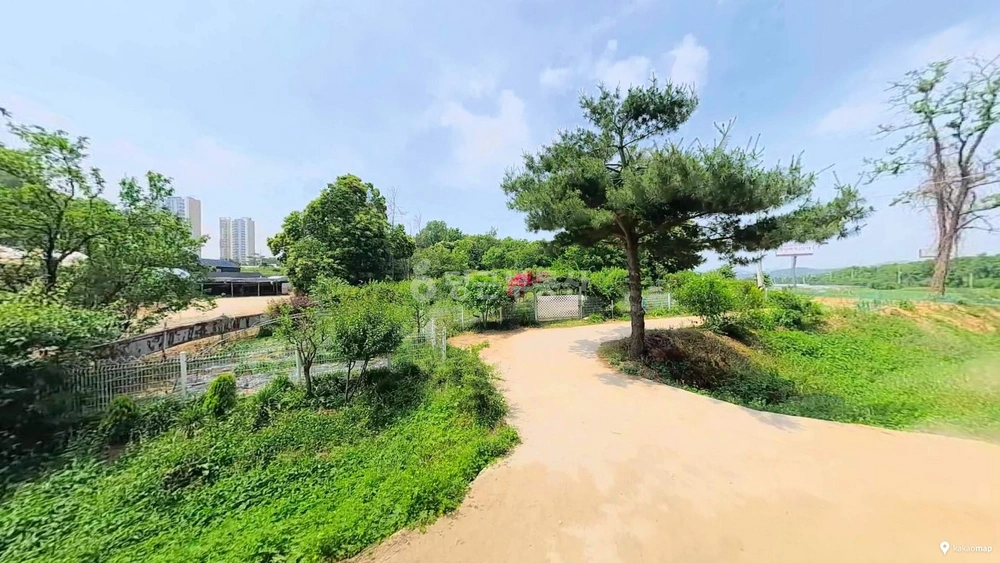 경기도 화성시 효행구 비봉면 토지 사진 1