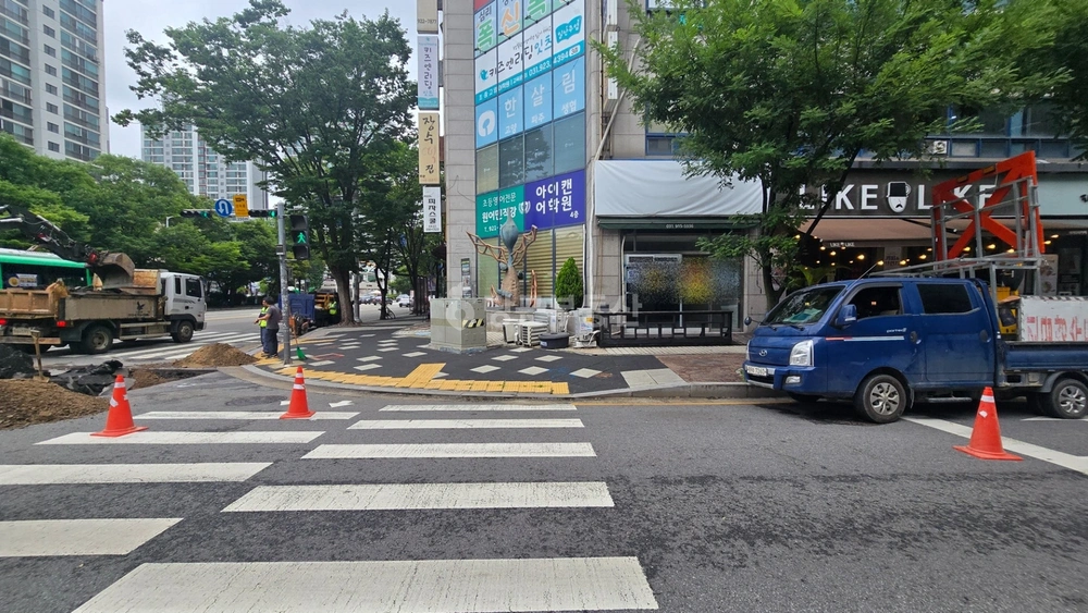 경기도 고양시 일산서구 주엽동 상가 사진 1