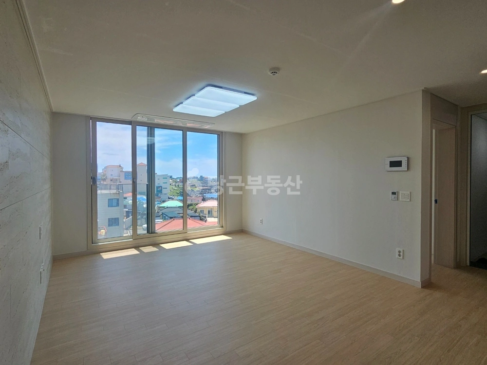 제주특별자치도 제주시 외도이동 빌라(투룸 이상) 사진 1