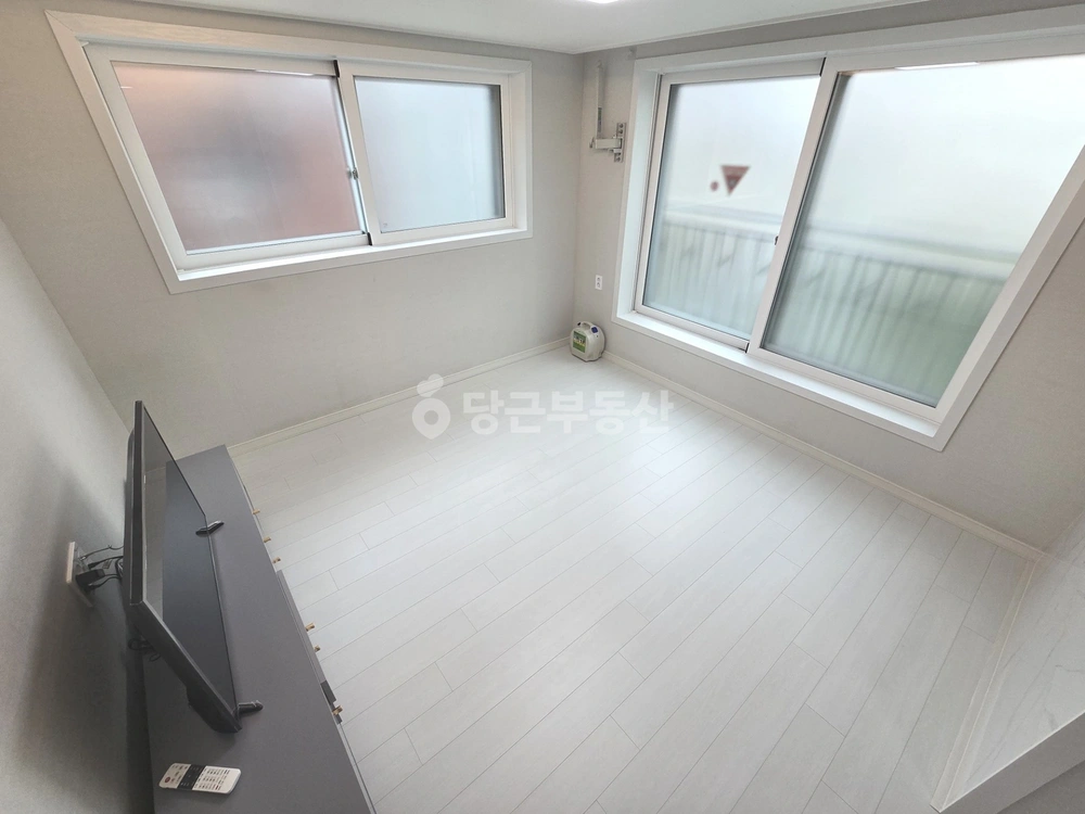대전광역시 서구 탄방동 원룸 사진 1