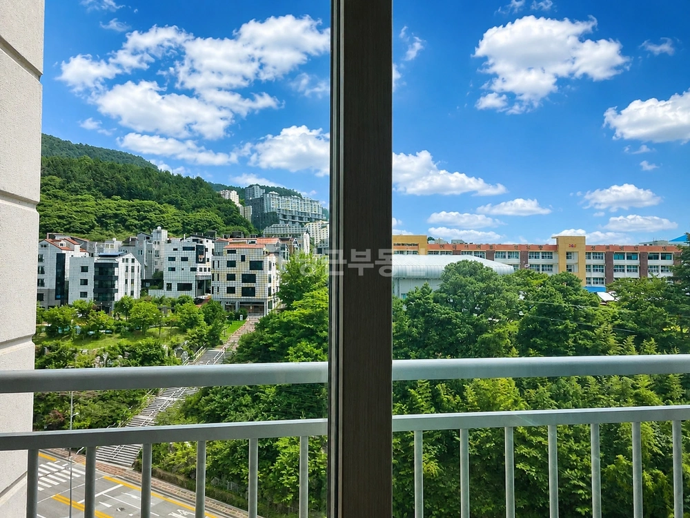 전남광주통합특별시 여수시 덕충동 아파트 사진 1