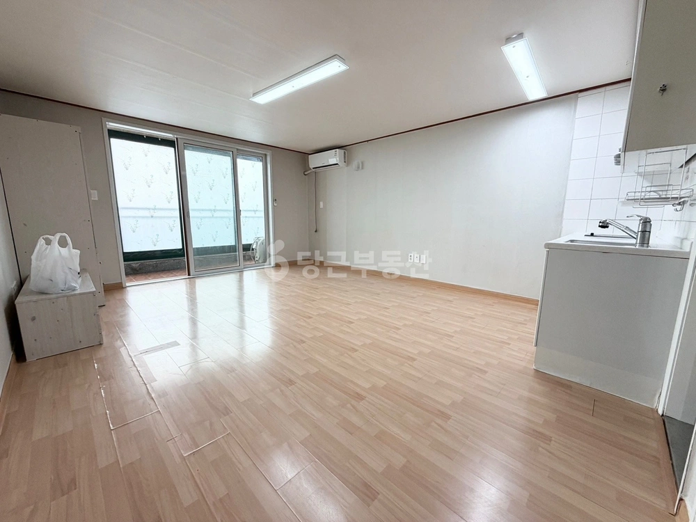 부산광역시 사하구 하단동 아파트 사진 1