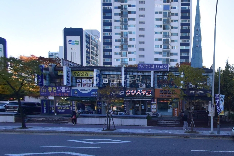 경기도 안양시 동안구 호계동 상가 사진 1