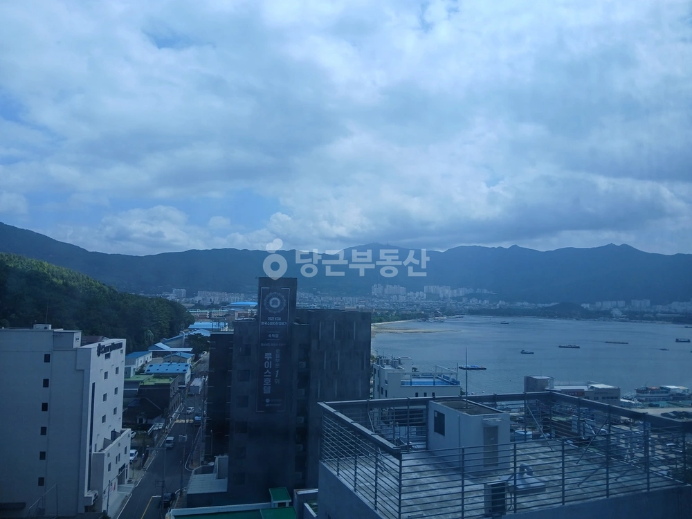 경상남도 창원시 진해구 제황산동 아파트 사진 1