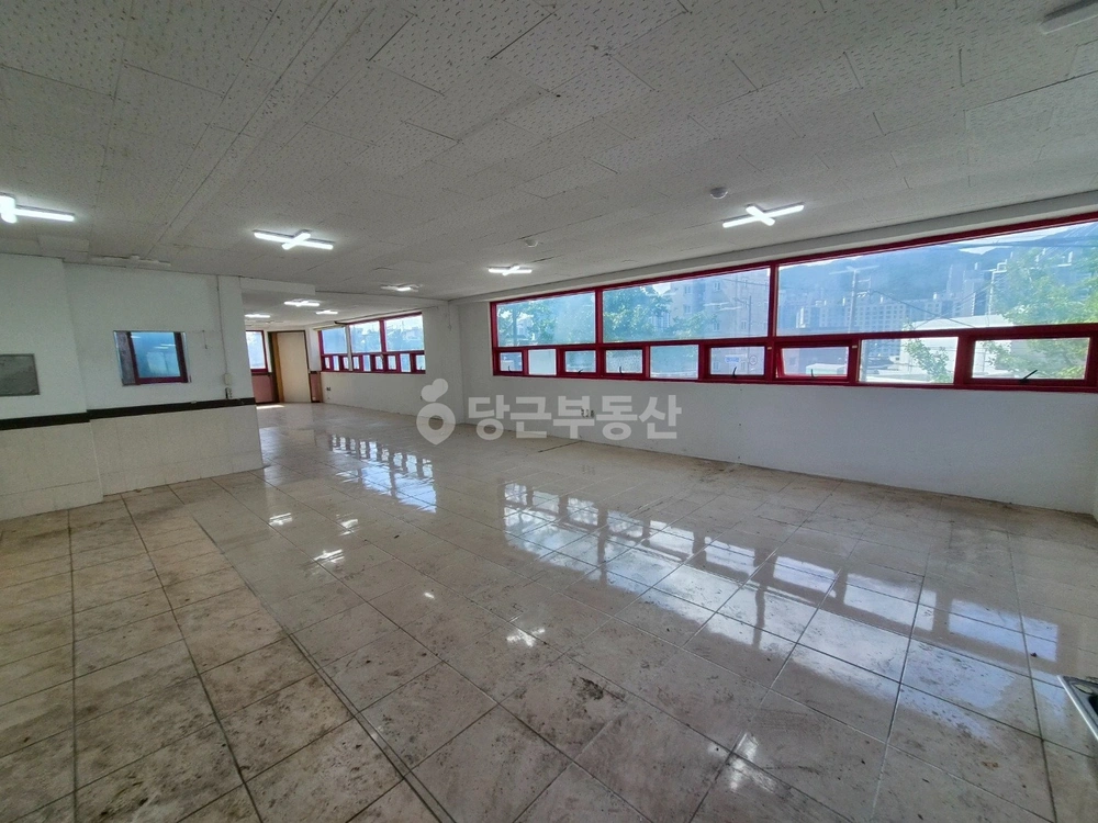 부산광역시 부산진구 개금동 상가 사진 1
