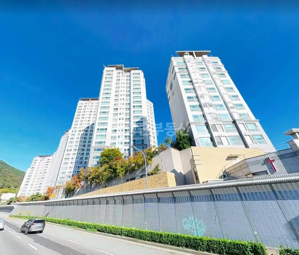 부산광역시 서구 서대신동3가 아파트 사진 1