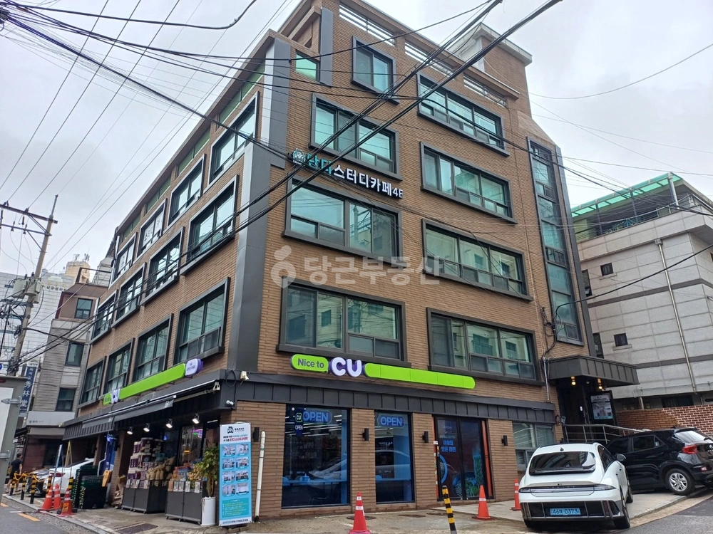 서울특별시 동작구 노량진동 상가 사진 1