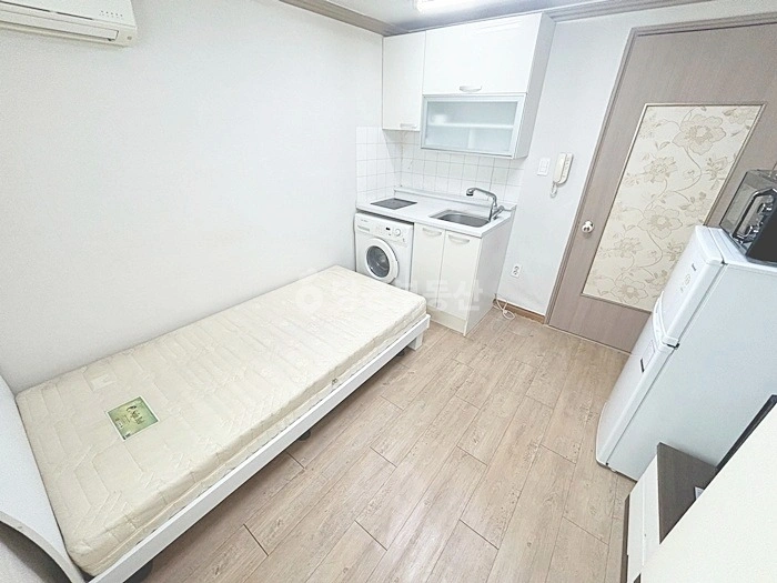 부산광역시 동래구 온천동 원룸 사진 1